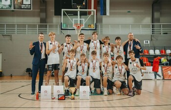 BVBS U16 puiši izcīna Bronzu Latvijas jaunatnes basketbola līgā.