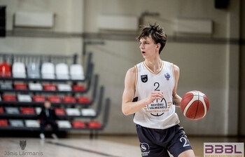 BVBS U16 zēni atspēlējas un iekļūst LJBL pusfinālā; Sipko iekrāj ''double-double''