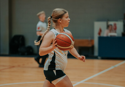 LJBL fināls U16 meitenes: Bertānu VBS - RSS Rīdzene. Foto: Ralfs Bartnieks