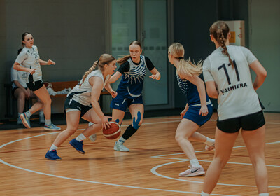 LJBL fināls U16 meitenes: Bertānu VBS - RSS Rīdzene. Foto: Ralfs Bartnieks