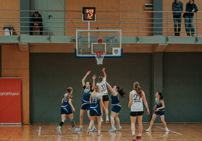 LJBL fināls U16 meitenes: Bertānu VBS - RSS Rīdzene. Foto: Ralfs Bartnieks