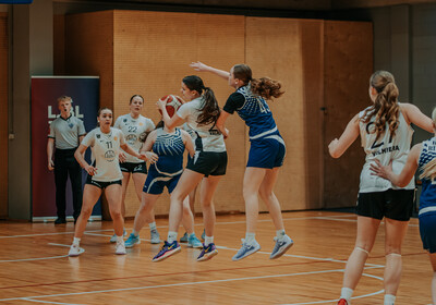 LJBL fināls U16 meitenes: Bertānu VBS - RSS Rīdzene. Foto: Ralfs Bartnieks