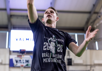Brāļu Bertānu meistarklase sasniedz vidus punktu