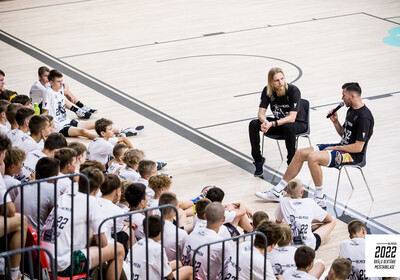 Brāļu Bertānu Basketbola meistarklase 2022, Pirmā diena