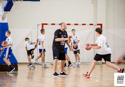 Brāļu Bertānu Basketbola meistarklase 2022, Pirmā diena