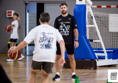 Brāļu Bertānu Basketbola meistarklase 2022, Pirmā diena