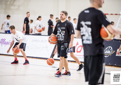 Brāļu Bertānu Basketbola meistarklase 2022, Pirmā diena