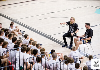 Brāļu Bertānu Basketbola meistarklase 2022, Pirmā diena
