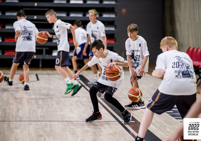 Brāļu Bertānu Basketbola meistarklase 2022, Pirmā diena
