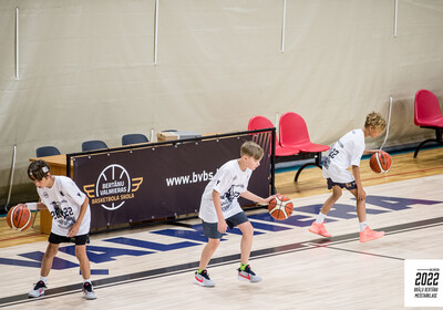 Brāļu Bertānu Basketbola meistarklase 2022, Pirmā diena