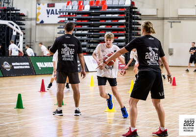 Brāļu Bertānu Basketbola meistarklase 2022, Pirmā diena