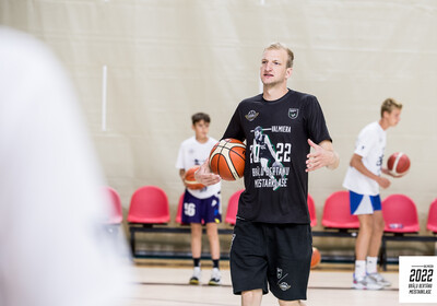 Brāļu Bertānu Basketbola meistarklase 2022, Pirmā diena