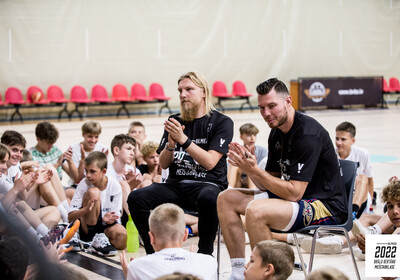 Brāļu Bertānu Basketbola meistarklase 2022, Pirmā diena