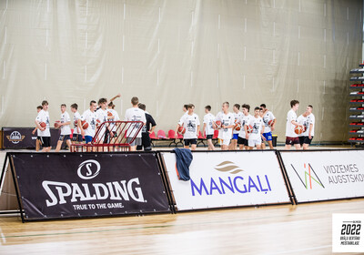 Brāļu Bertānu Basketbola meistarklase 2022, Pirmā diena