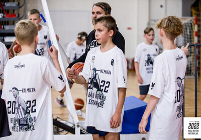 Brāļu Bertānu Basketbola meistarklase 2022, Pirmā diena