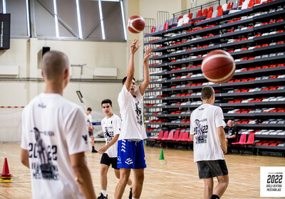 Brāļu Bertānu Basketbola meistarklase 2022, Pirmā diena