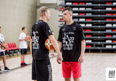 Brāļu Bertānu Basketbola meistarklase 2022, Pirmā diena