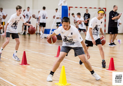 Brāļu Bertānu Basketbola meistarklase 2022, Pirmā diena